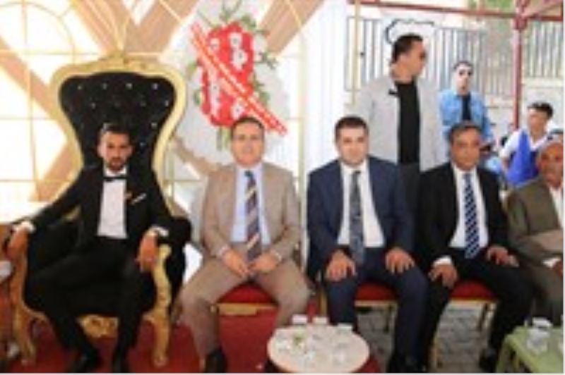 Sayın Vali/Belediye Başkan Vekilimiz, Hasret Şahin ve Ekrem Işık çiftinin düğün törenine katıldı