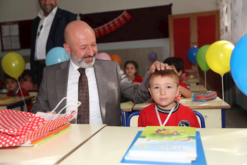 BAŞKAN ÇOLAKBAYRAKDAR, “EĞİTİM İÇİN TÜM İMKANLARIMIZI SEFERBER EDİYORUZ