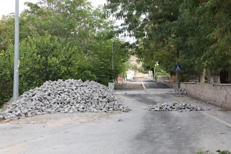Belediyemiz Fen İşleri ekipleri Karakoyunlu Mahallesi