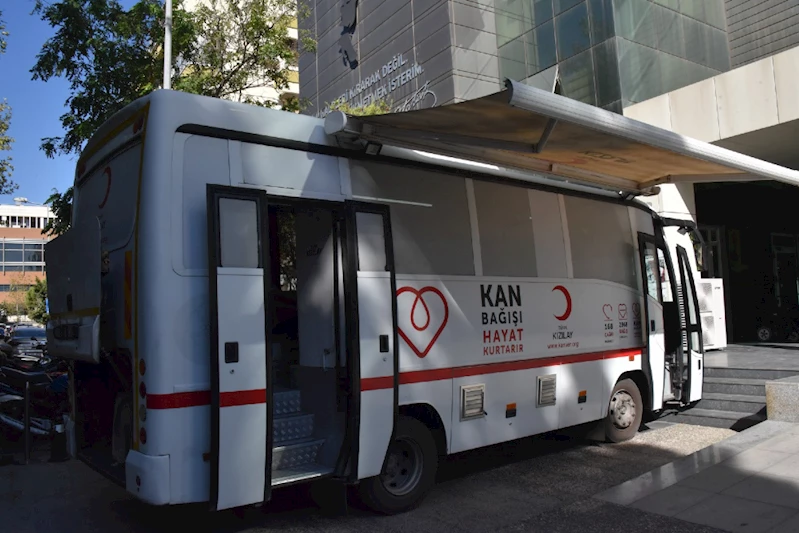 YUNUSEMRE PERSONELİNDEN KAN BAĞIŞI ETKİNLİĞİ
