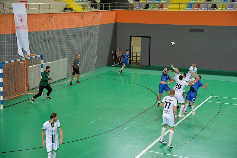 Büyükşehir Hentbol Trabzon’u farkla geçti: 33-42