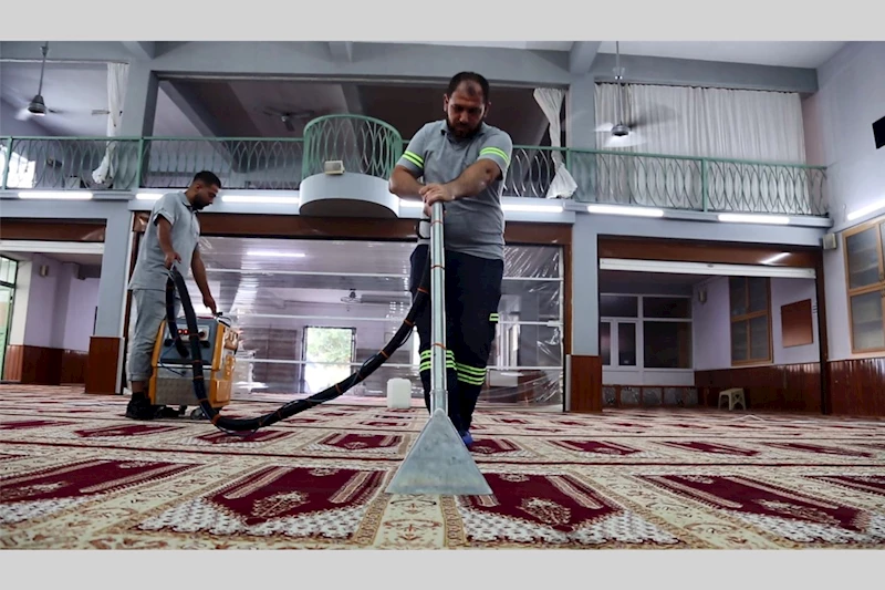 AKDENİZ’DE İBADETHANELERE KESİNTİSİZ HİZMET