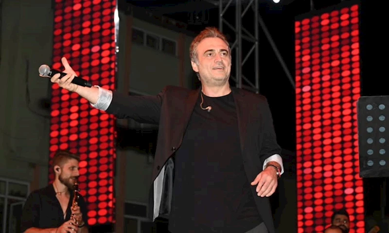 Kurtuluş Konserleri Köprübaşı İle Noktalandı