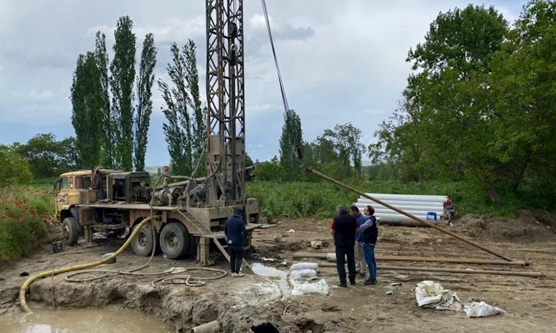 Büyükşehir’den Sarıgöllü Üreticilere Sulama Desteği
