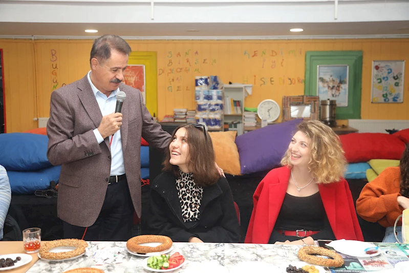 Başkan Deveci’den seçim için adres güncelleme çağrısı: Son gün 1 Ekim! “Atakum’da oy kullan  şehrine sen yön ver”
