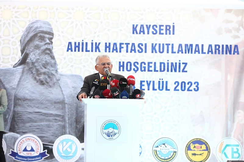 Vali Çiçek ve Başkan Büyükkılıç, Ahilik Haftası Kutlamalarına Katıldı