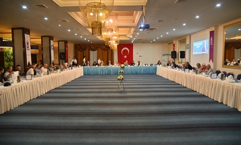 Başkan Ergün, mevlidhanlar ile yemekte bir araya geldi
