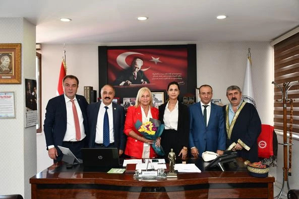 AHİLİK HAFTASI NEDENİYLE ESNAF TEŞKİLATI BELEDİYEMİZİ ZİYARET ETTİ