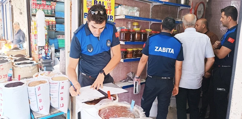 SİVEREK’TE MENŞEİ BELLİ OLMAYAN 100 KİLO ÇAY ELE GEÇİRİLDİ
