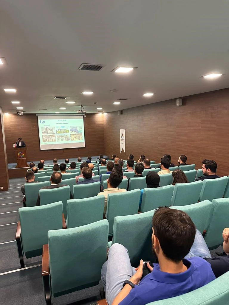 KOCASİNAN’DA TEKNİK ÇALIŞANLARA DEPREM BİLGİLENDİRME EĞİTİMİ VERİLDİ