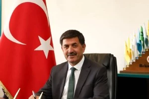 Belediye Başkanımız Sayın Bekir Aksun, Mevlid Kandili münasebetiyle bir kutlama mesajı yayımladı