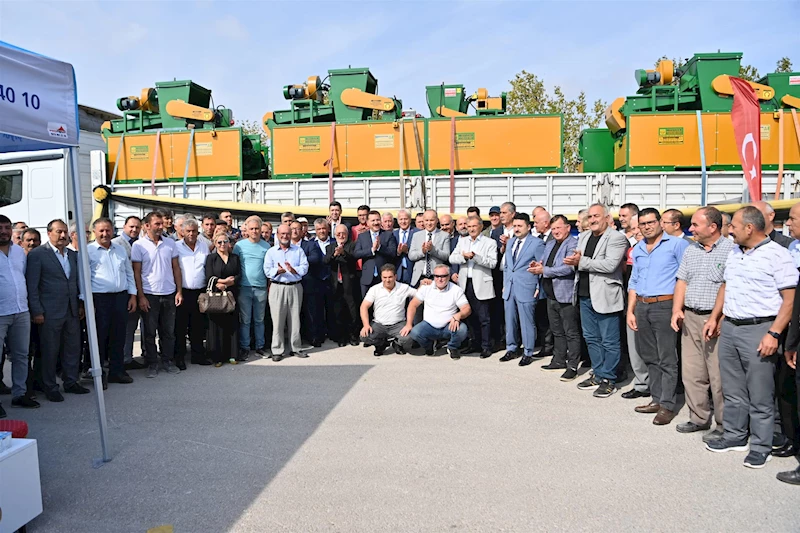 Büyükşehir’den Üreticiye 10 Milyon  Değerinde Selektör Makinesi