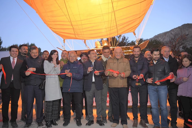 Vali Çiçek ve Başkan Büyükkılıç, Paraguaylı Büyükelçi ve Diplomatlarla Soğanlı Semalarında “Özel” Uçuşa Katıldı