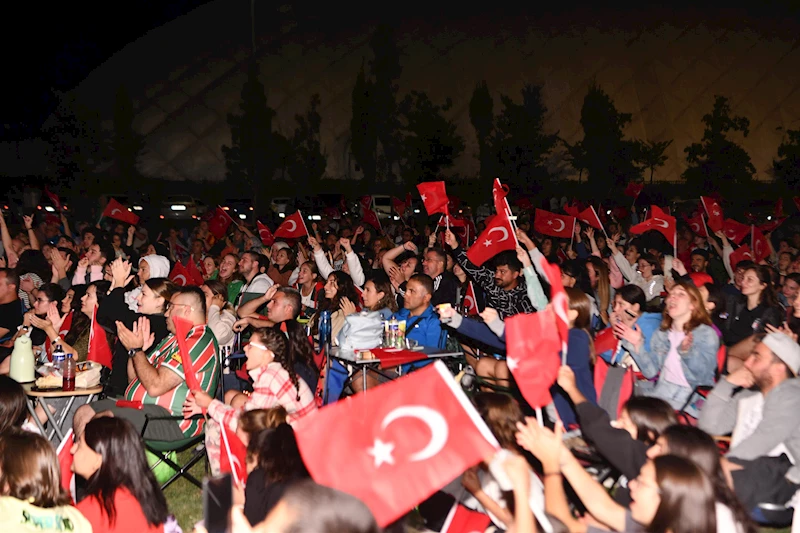 Kuvay-i Milliye Şehri, Milli Takım İçin Kenetlendi