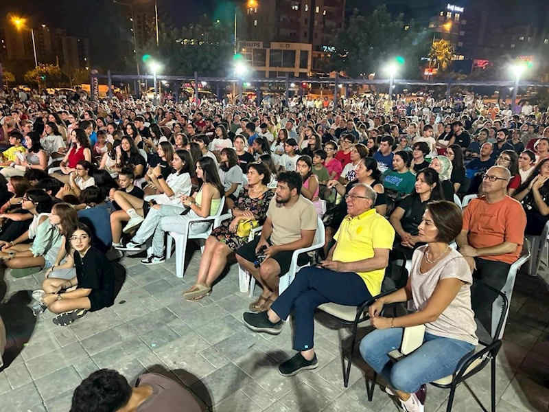 TÜRK KADINININ ZAFERİ ÖZGÜR KADIN PARKI