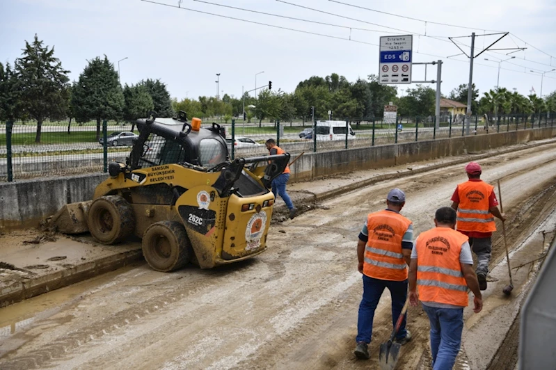 Büyükşehir tüm gücüyle 7/24 sahada