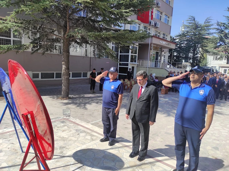 İlçemiz de “30 Ağustos Zafer Bayramı” Kapsamında Tören Düzenlendi