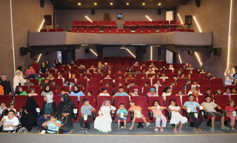 Şanlıurfalı Minik Çocuklar Dijital Sinemayı Çok Sevdi