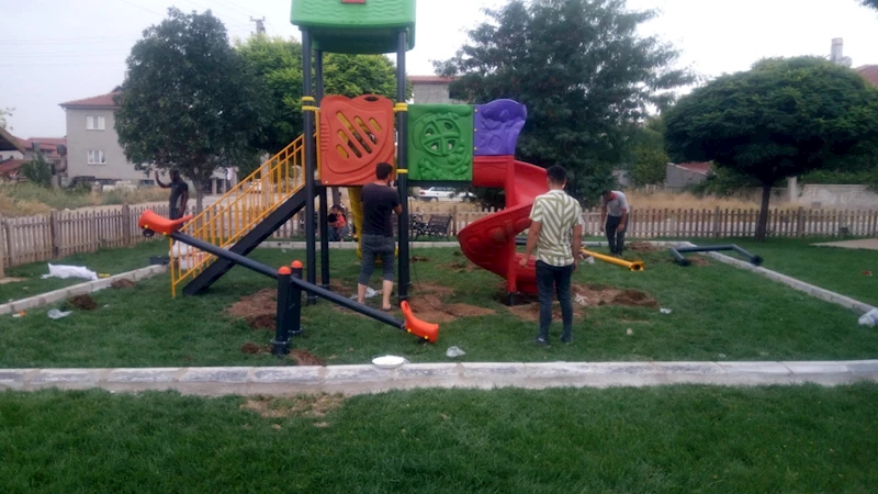 İLÇEMİZE YENİ PARK ALANALARI KAZANDIRIYORUZ