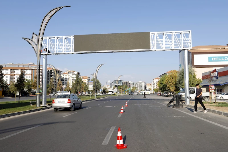 AKSARAY BELEDİYESİ TRAFİKTE AKILLI ŞEHİR ALTYAPISINI OLUŞTURUYOR