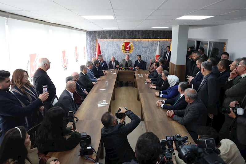 Akar ve Büyükkılıç’tan Gazetecilere “10 Ocak” Ziyareti