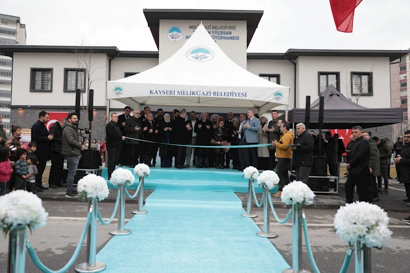 GENÇLERİN VE EĞİTİMİN DOSTU MELİKGAZİ, İLÇEYİ KÜTÜPHANELER İLÇESİ YAPTI