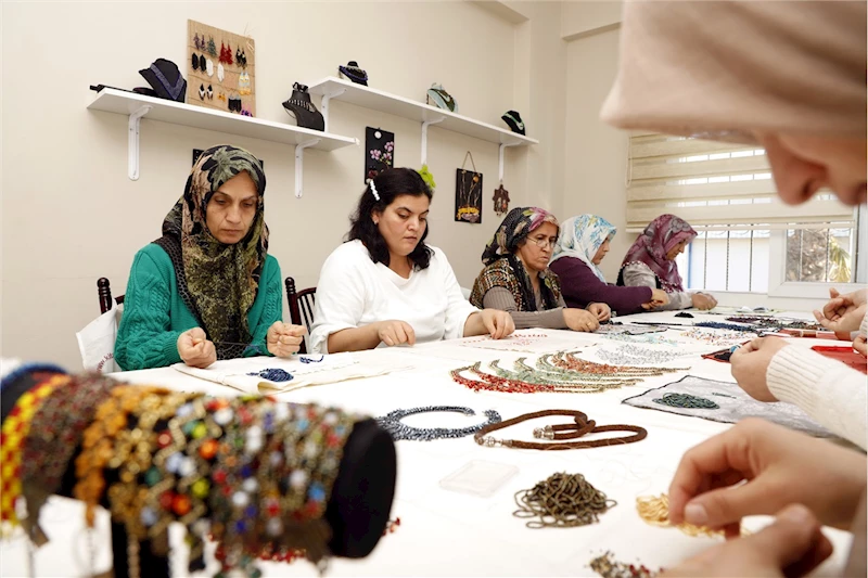BU KURS HEM ÖĞRETİYOR HEM KAZANDIRIYOR