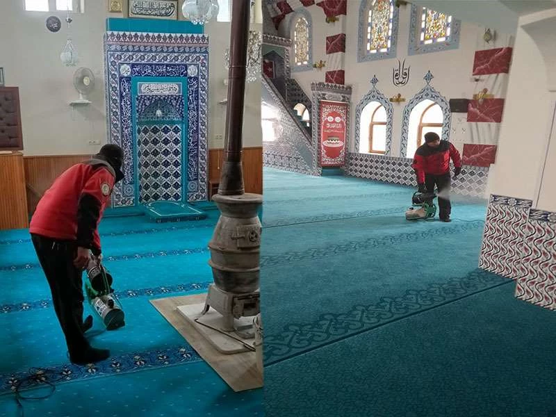 ODUNPAZARI MERKEZDEKİ 103 CAMİYİ DEZENFEKTE ETTİ