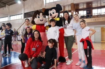 2.BÜYÜKŞEHİR EBEVEYN VE ÇOCUK OYUNLARINDA RENKLİ GÖRÜNTÜLER