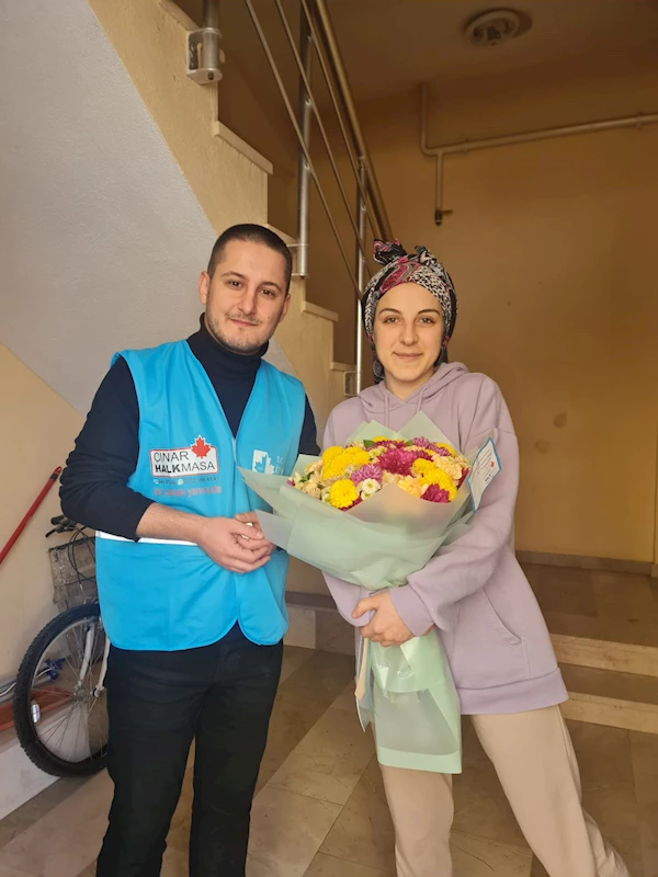İZMİT BELEDİYESİ YENİ YIL DİLEKLERİNİ GERÇEKLEŞTİRİYOR, VATANDAŞLARIN YÜZÜNDE TEBESSÜM OLUŞTURUYOR
