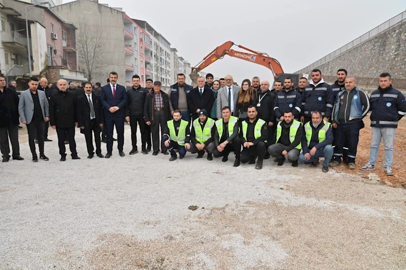Başkan Ergün Kent Trafiğine Nefes Aldıracak Cider Yolunda İncelemede Bulundu