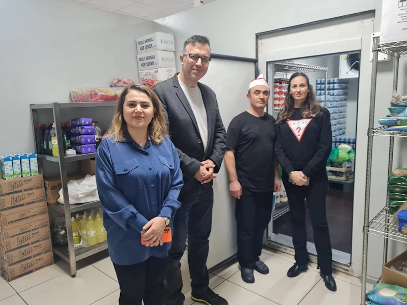 ROTARY KULÜBÜ’NDEN İZMİT BELEDİYESİ AŞEVİ’NE DESTEK