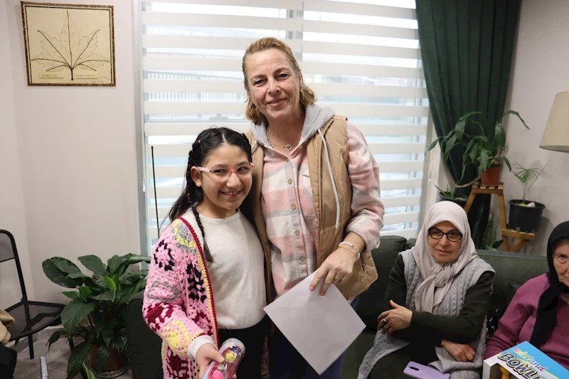 ASIRLIK ÇINARLARDAN KISA MOLA ÇOCUKLARINA KARNE SÜRPRİZİ