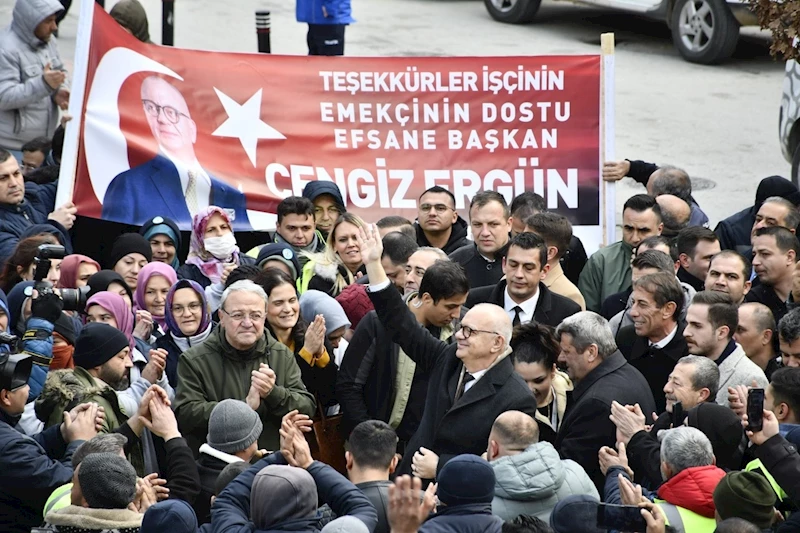 Büyükşehir ve MASKİ Çalışanlarından Maaş Zammına Davullu Zurnalı Kutlama