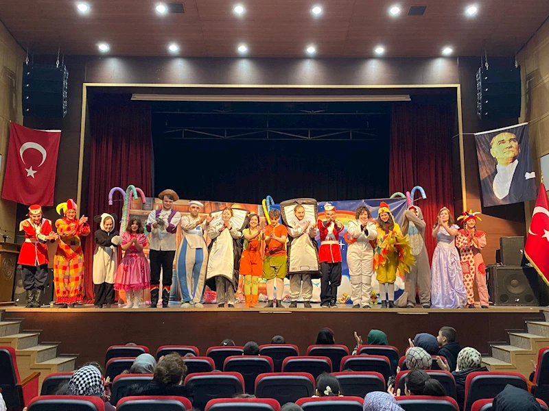 Kırkağaçlı Çocuklar ‘Oyuncaklar Ülkesi’ni Çok Sevdi