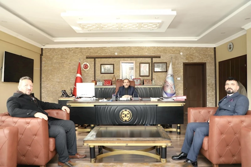 Alperen Ocakları Kayseri İl Başkanı Sn. Mustafa Dirmen ve Büyük Birlik Partisi İncesu İlçe Başkanı Sn. Mahmut Yıldırım Belediye Başkanımız Av. Mustafa İlmek