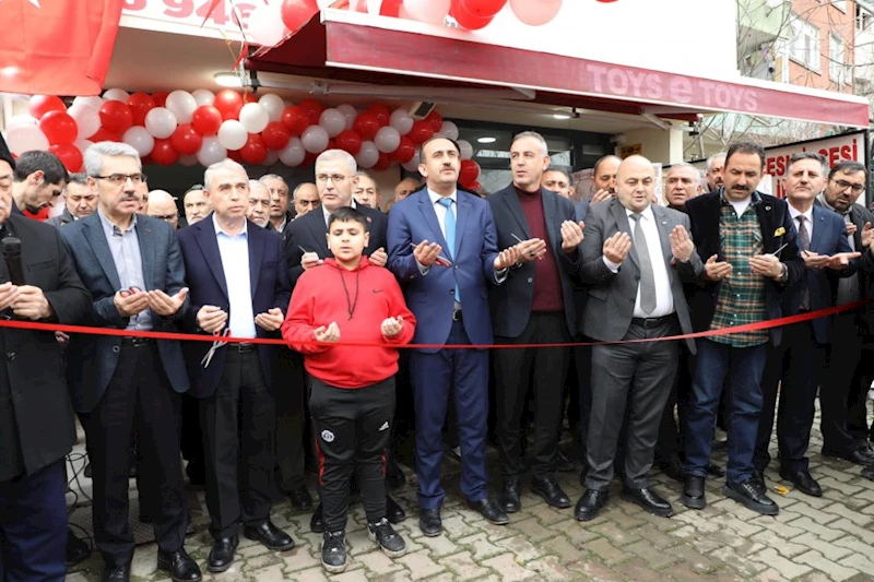 İSTANBUL ÇAMLICA Belediye Başkanımız Sn. Av. Mustafa İlmek, İstanbul Vali Yardımcımız hemşehrimiz Sn. Hasan Hüseyin Can, Üsküdar Kaymakamımız  Sn. Adem Yazıcı, Üsküdar Belediye Başkanımız Sn. Hilmi Türkmen, AK Parti İncesu İlçe Başkanımız Sn. Mehmet Koç,