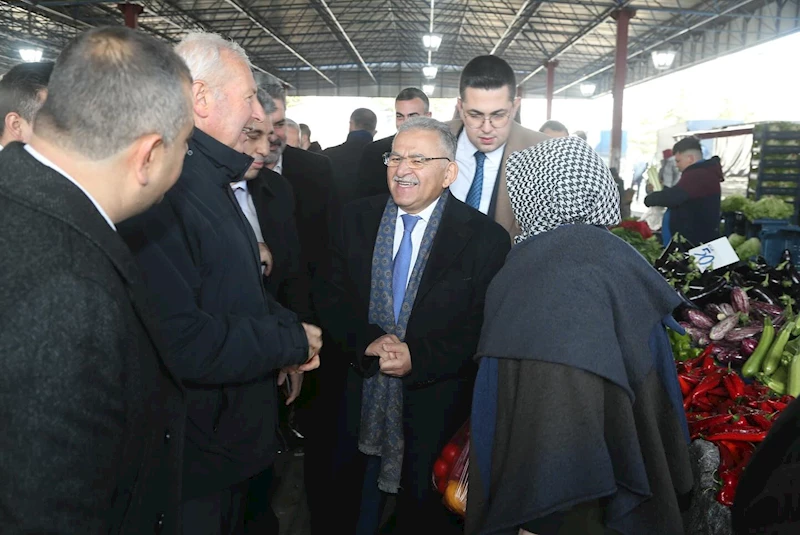Pazarcı Esnafından Başkan Büyükkılıç’a: “Başkanım Gelmiş, Canlandırıyor Pazarı”