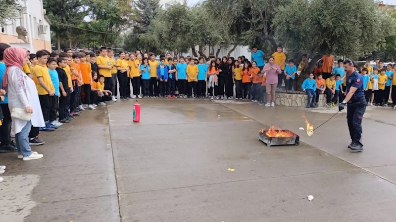 Büyükşehir İtfaiyesi, Eğitim ve Tatbikatlarla Binlerce Kişiye Ulaştı