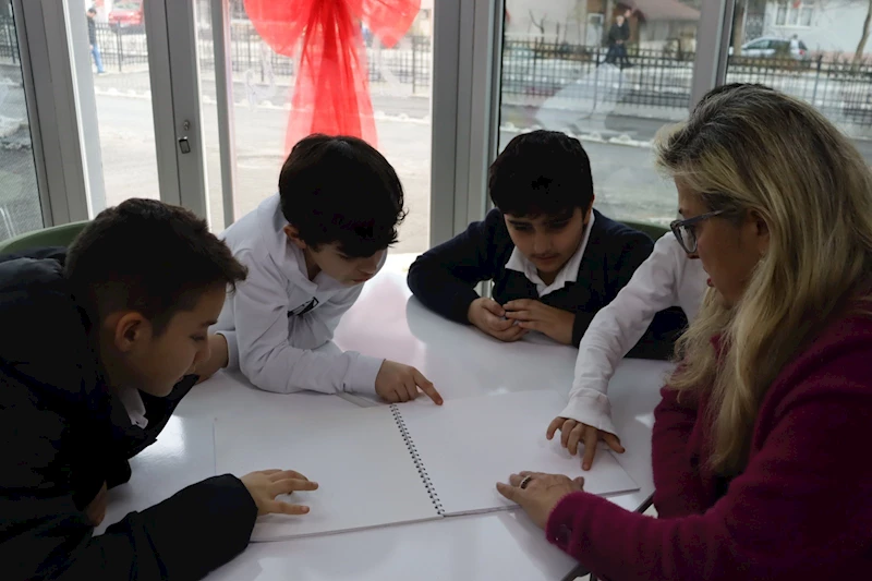 İZGİM’DE BRAİLLE ALFABESİ FARKINDALIK ETKİNLİĞİ GERÇEKLEŞTİRİLDİ
