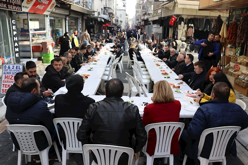 İZMİT BELEDİYESİ YILLARIN SORUNLARINI  ÇÖZÜME KAVUŞTURMAYA DEVAM EDİYOR!