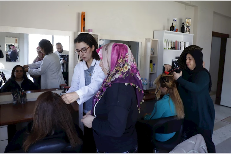 AKDENİZLİ KADINLAR, KÜLTÜR VE SANAT EVLERİ İLE HAYATA BAĞLANIYOR