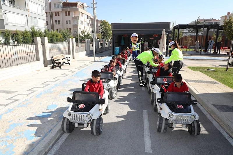 TRAFİK EĞİTİM PARKI’NDA “TRAFİKTE DEĞERLER VE KURALLAR EĞİTİMLERİ” BAŞLADI