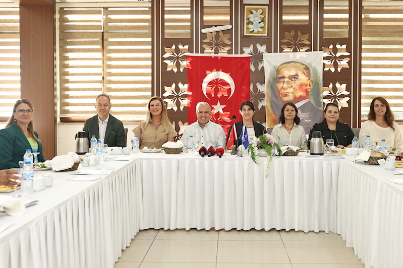 Şadi Özdemir: Sokak hayvanlarını toplamayacağız