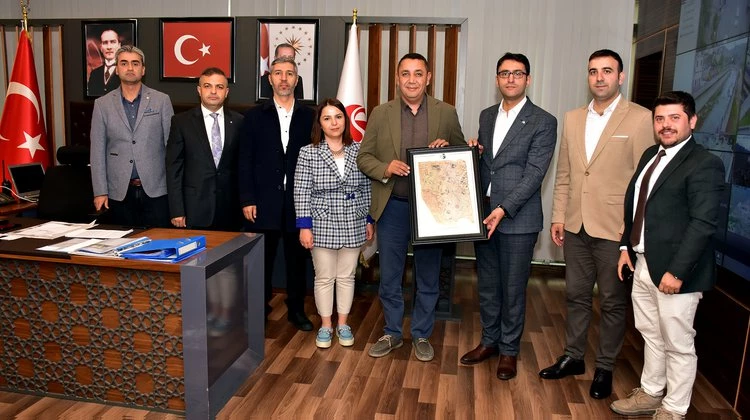 GÜMÜŞHANELİ TEKNİK MESLEK MENSUPLARI DERNEĞİ’NDEN BAŞKANIMIZA ZİYARET