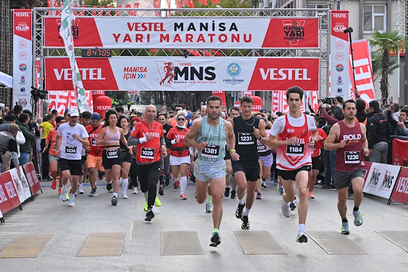 Manisa Sokaklarında Yarı Maraton Heyecanı