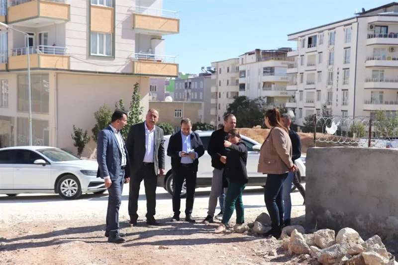 Siirt Belediye Eş Başkanları Alağaş ve Kaysi, Saha Çalışmalarını Yerinde İnceledi