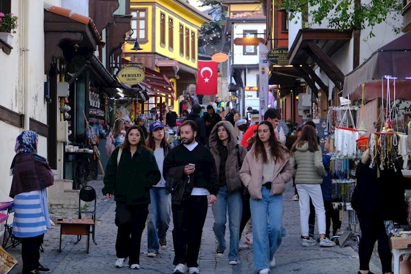 ODUNPAZARI YERLİ TURİSTLERİN GÖZDESİ OLDU