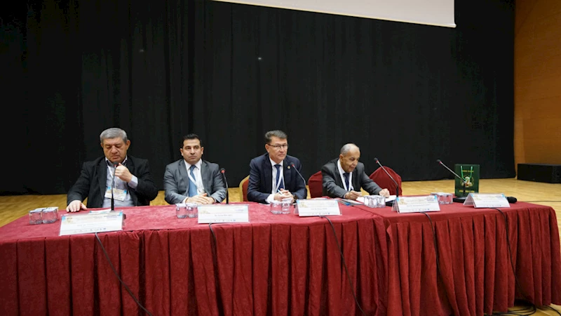 Yazılışının 950. Yılında Dîvânu Lugâti