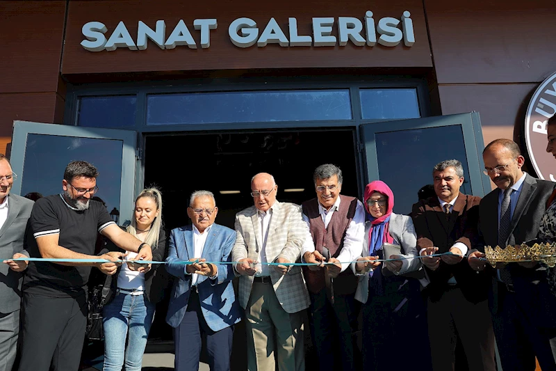 Başkan Büyükkılıç, Atık Malzemelerden Sanata Rölyef Sergisi